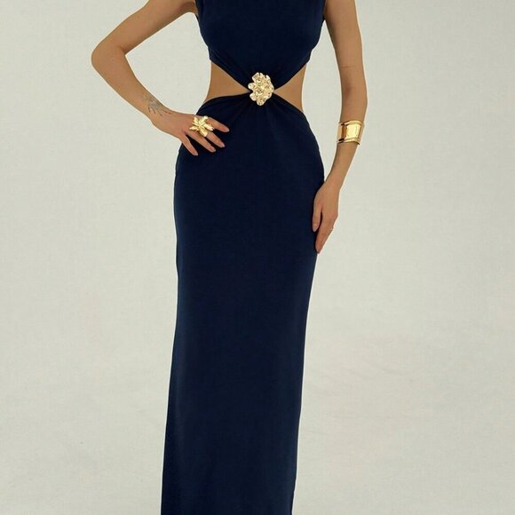 Blue Elegant Women's Metal Decor Hollow-Out Super Long Dress - Picture 4 of 6